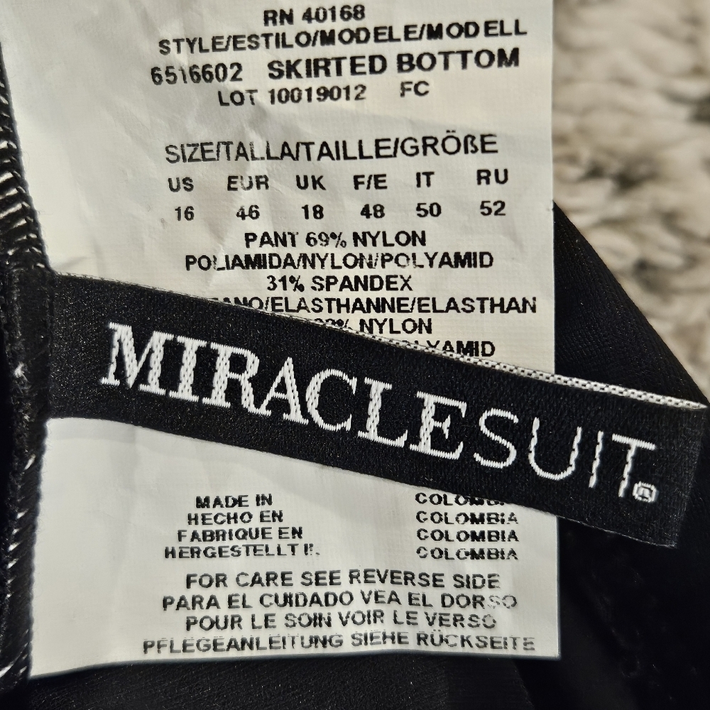 Miraclesuit Black Swim Mini Skirt Briefs SZ 16 Beach Vacation Pool - Picture 4 of 8